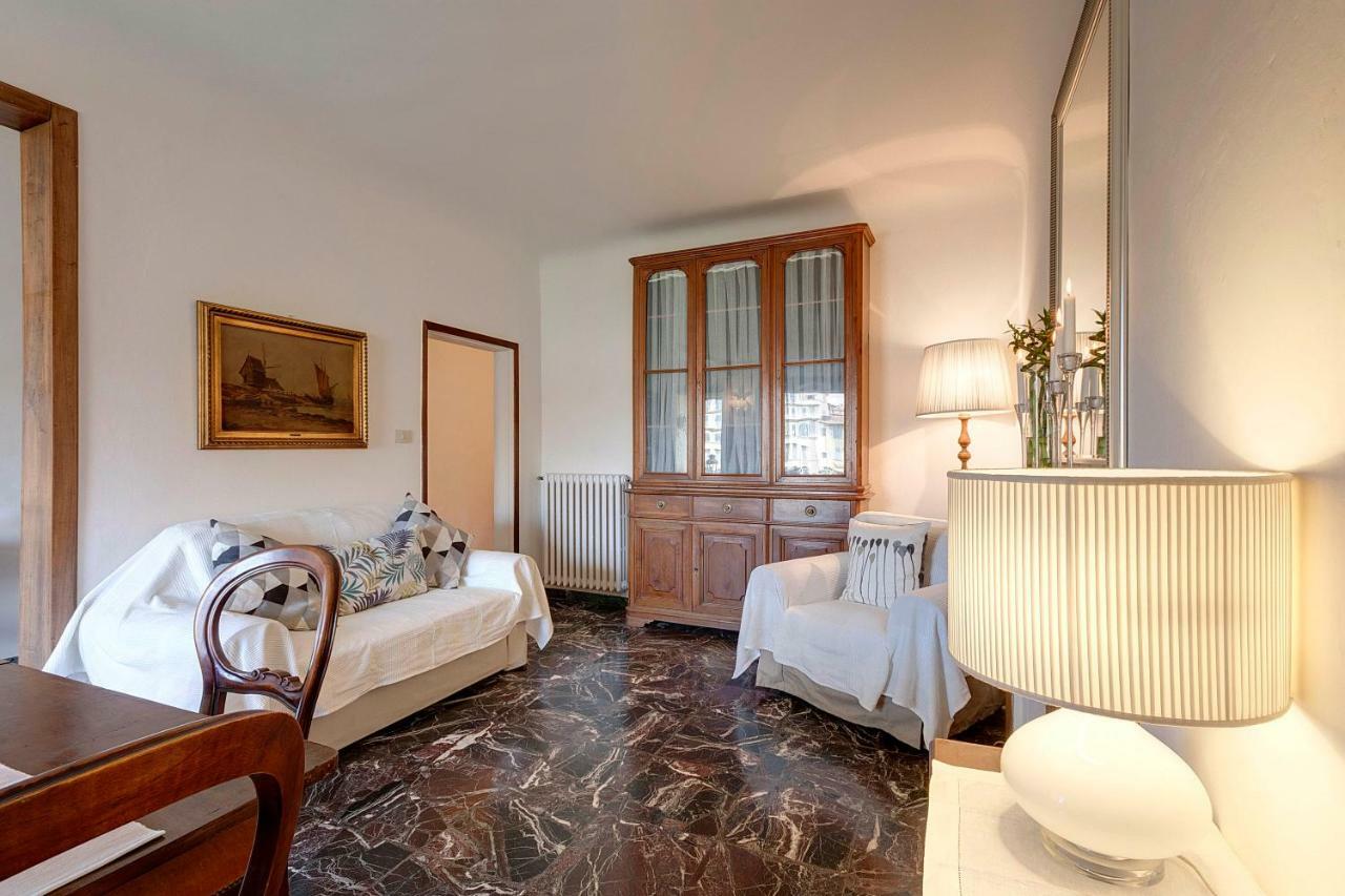 Historical Apartment Spectacular Arno View With Balcony From 12 Th Century. Флоренция Екстериор снимка