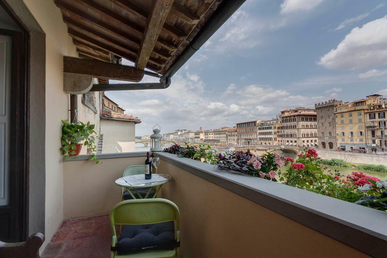 Historical Apartment Spectacular Arno View With Balcony From 12 Th Century. Флоренция Екстериор снимка